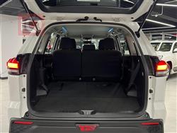 تويوتا انوفا